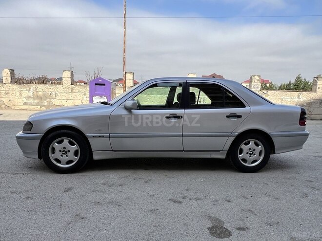 Mercedes C 220 d 2000, 327,000 km - 2.2 l - Bakı