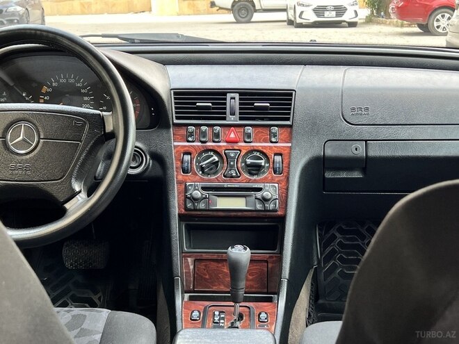 Mercedes C 220 d 2000, 327,000 km - 2.2 l - Bakı