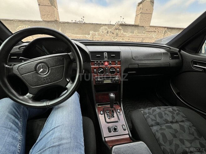 Mercedes C 220 d 2000, 327,000 km - 2.2 l - Bakı