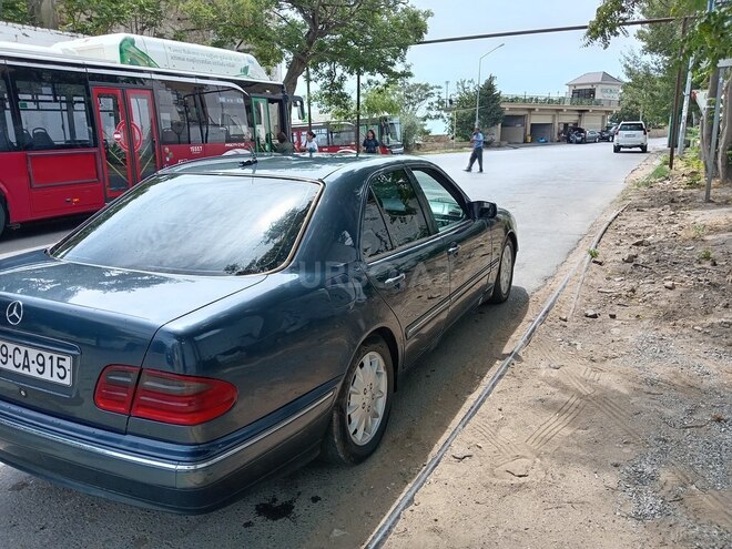 Mercedes E 220 d 2001, 280,000 km - 2.2 l - Bakı