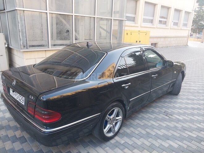 Mercedes E 220 d 1998, 300,000 km - 2.2 l - Bakı