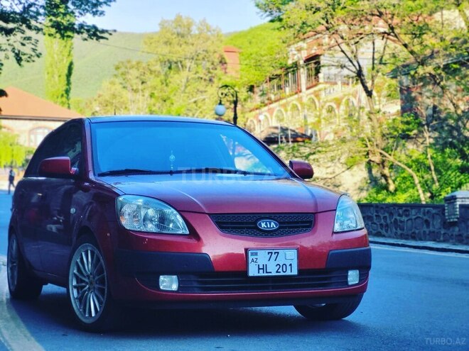 Kia Rio 2008, 250,000 km - 1.4 l - Lənkəran