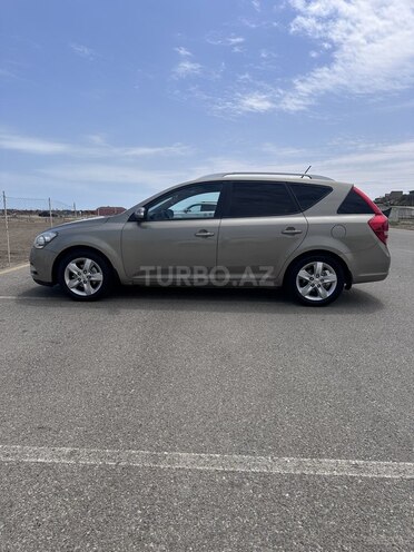 Kia  2010, 200,000 km - 1.6 l - Bakı