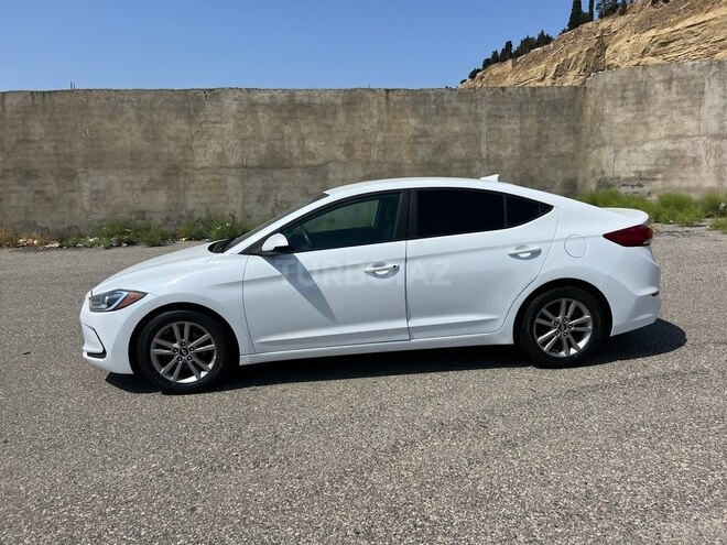 Hyundai Elantra 2016, 124,322 km - 2.0 l - Bakı