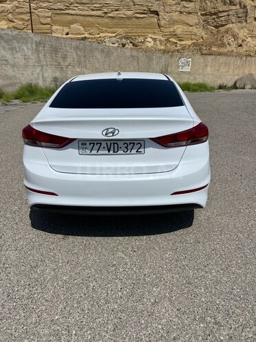 Hyundai Elantra 2016, 124,322 km - 2.0 l - Bakı