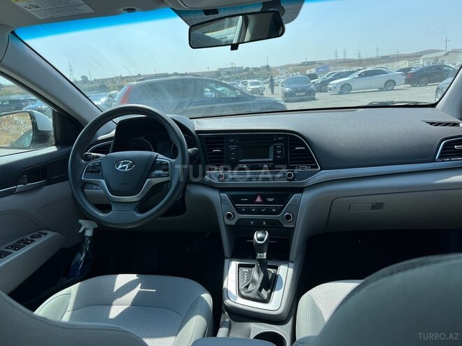 Hyundai Elantra 2016, 124,322 km - 2.0 l - Bakı