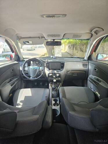 Kia Rio 2008, 250,000 km - 1.4 l - Lənkəran