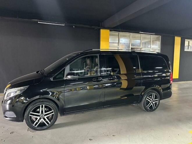 Mercedes V 250 2018, 261,000 km - 2.0 l - Bakı