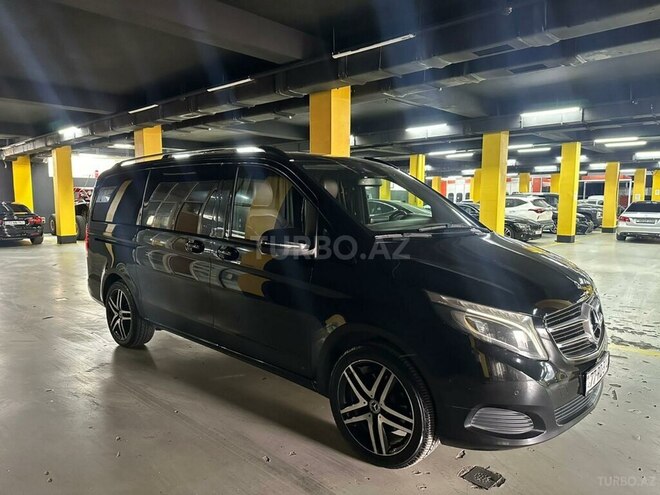 Mercedes V 250 2018, 261,000 km - 2.0 l - Bakı