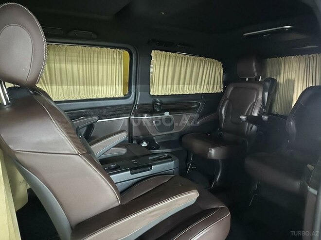 Mercedes V 250 2018, 261,000 km - 2.0 l - Bakı