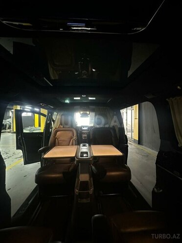Mercedes V 250 2018, 261,000 km - 2.0 l - Bakı