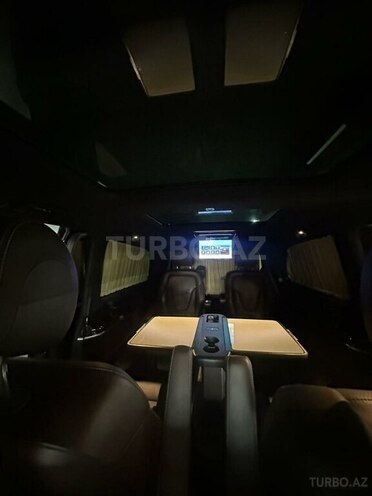 Mercedes V 250 2018, 261,000 km - 2.0 l - Bakı