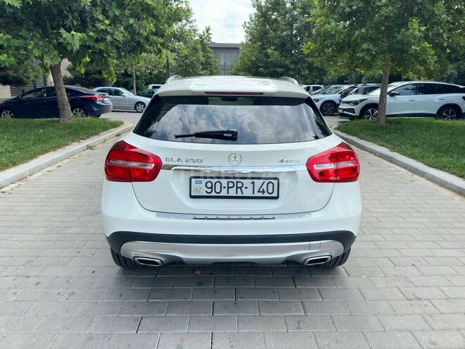 Mercedes GLA 250 4MATIC 2014, 134,000 km - 2.0 l - Bakı