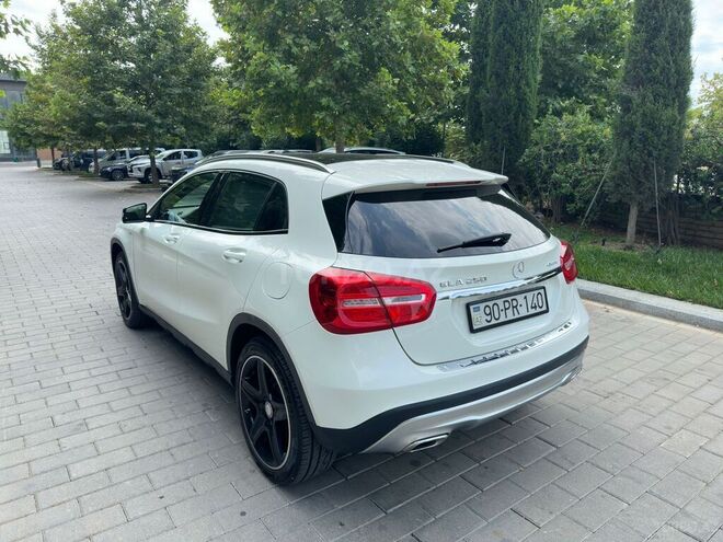 Mercedes GLA 250 4MATIC 2014, 134,000 km - 2.0 l - Bakı