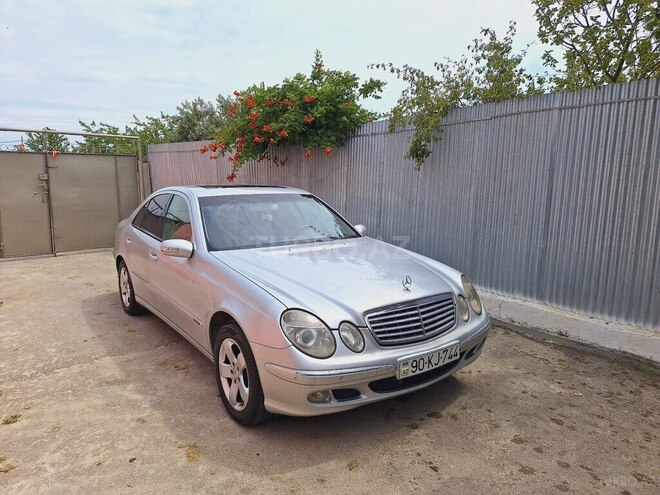 Mercedes E 220 d 2002, 443,000 km - 2.2 l - Bakı