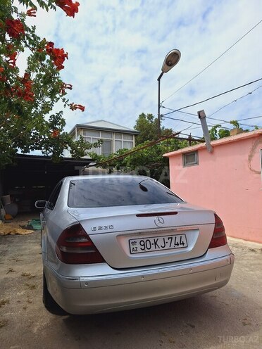 Mercedes E 220 d 2002, 443,000 km - 2.2 l - Bakı