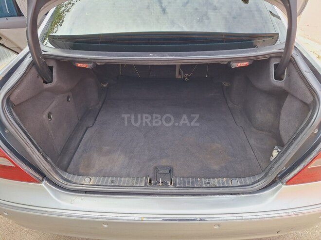 Mercedes E 220 d 2002, 443,000 km - 2.2 l - Bakı