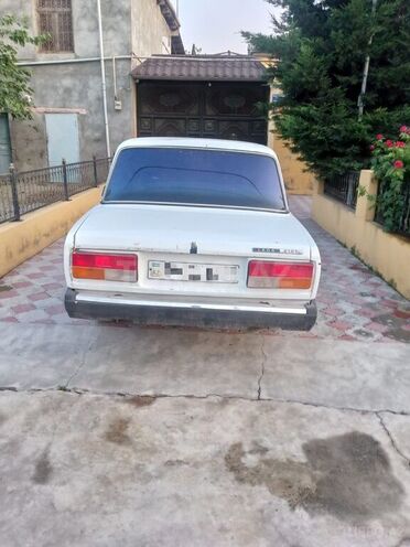 LADA (VAZ) 2107 2006, 95,000 km - 1.6 л - Yevlax