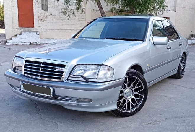 Mercedes C 240 2000, 327,000 km - 2.4 л - Bakı