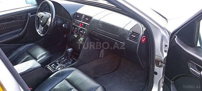 Mercedes C 240 2000, 327,000 km - 2.4 л - Bakı