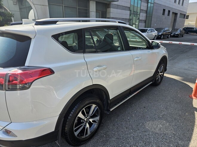 Toyota RAV4 2018, 27,300 km - 2.0 l - Bakı