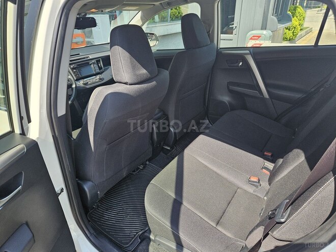 Toyota RAV4 2018, 27,300 km - 2.0 l - Bakı