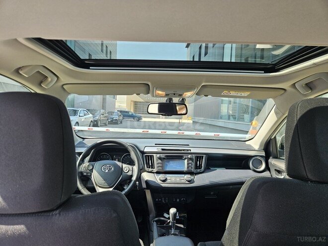 Toyota RAV4 2018, 27,300 km - 2.0 l - Bakı
