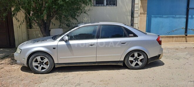 Audi A4 2002, 300,000 km - 1.8 l - Bakı