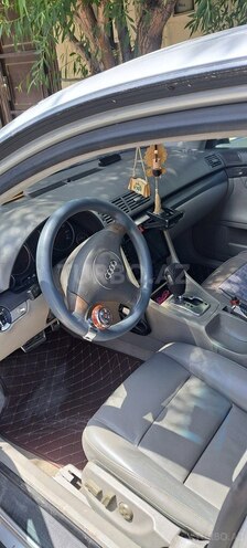 Audi A4 2002, 300,000 km - 1.8 l - Bakı