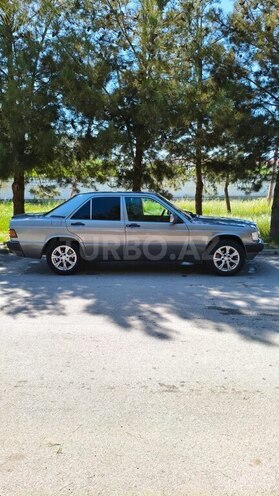 Mercedes 190 1992, 400,000 km - 2.0 l - Hacıqabul