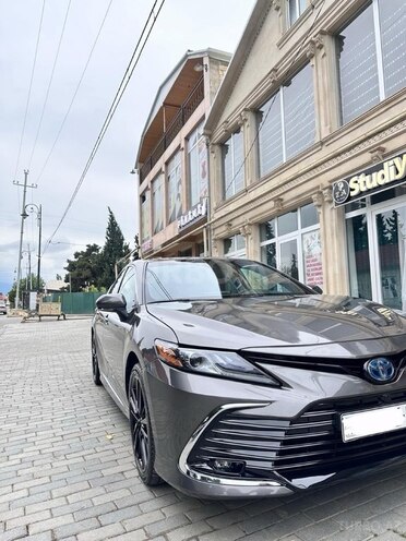 Toyota Camry-15