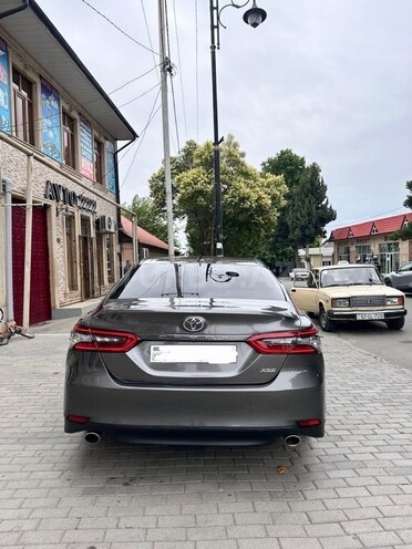 Toyota Camry-2