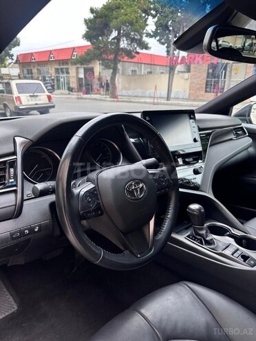 Toyota Camry-12