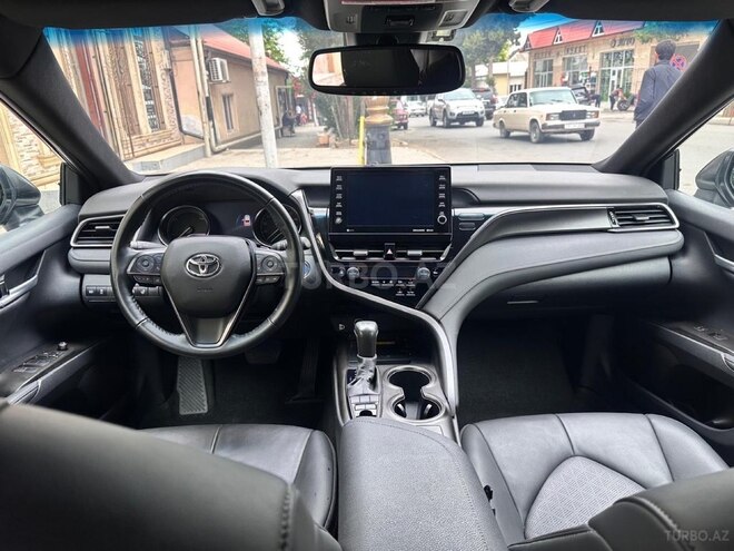Toyota Camry-14