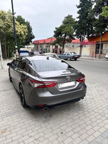 Toyota Camry-4