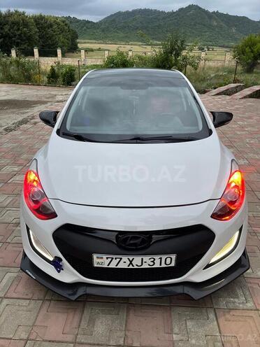 Hyundai i30 2014, 200,320 km - 1.6 л - Masallı