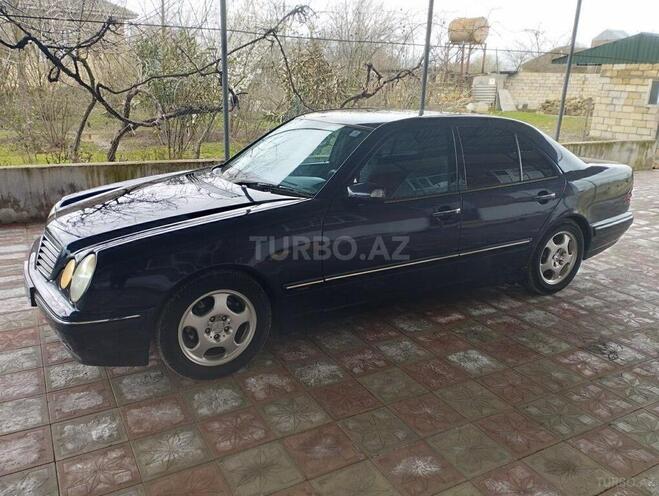 Mercedes E 220 d 2000, 320,000 km - 2.2 l - Biləsuvar