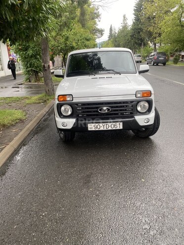 LADA (VAZ) Niva 2024, 9,500 km - 1.7 l - Qax