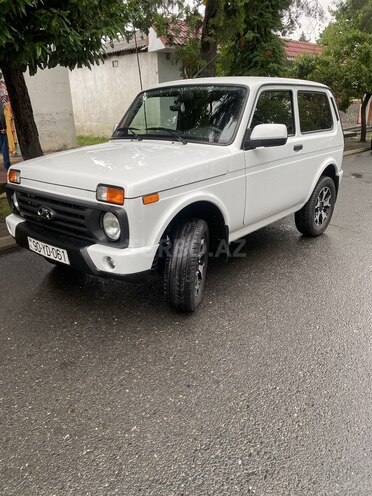 LADA (VAZ) Niva 2024, 9,500 km - 1.7 l - Qax