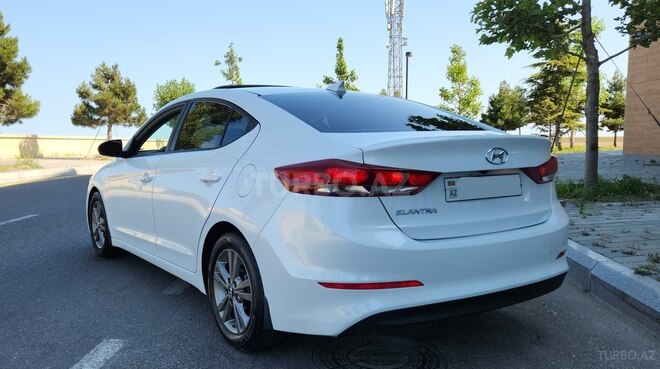 Hyundai Elantra 2018, 98,000 km - 2.0 л - Bakı