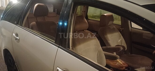 Mitsubishi  2003, 800,000 km - 2.4 l - Gəncə