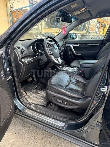 Kia Sorento-11