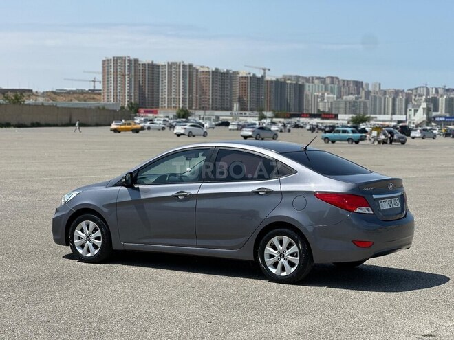 Hyundai Accent 2016, 110,000 km - 1.4 l - Bakı
