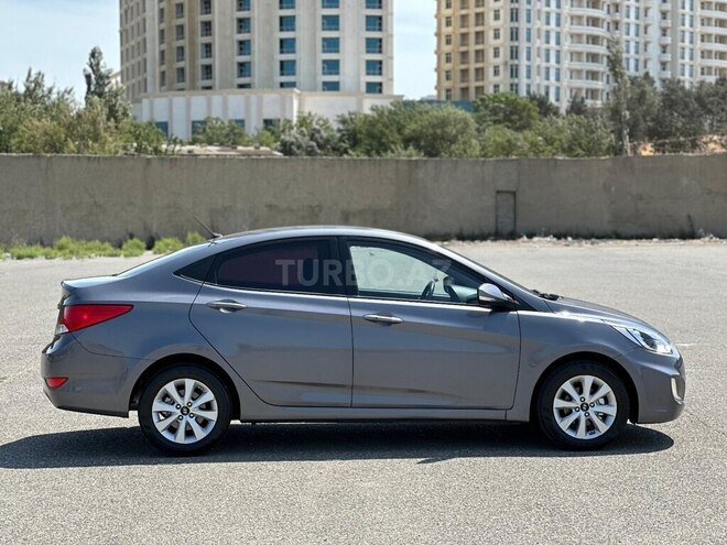 Hyundai Accent 2016, 110,000 km - 1.4 l - Bakı