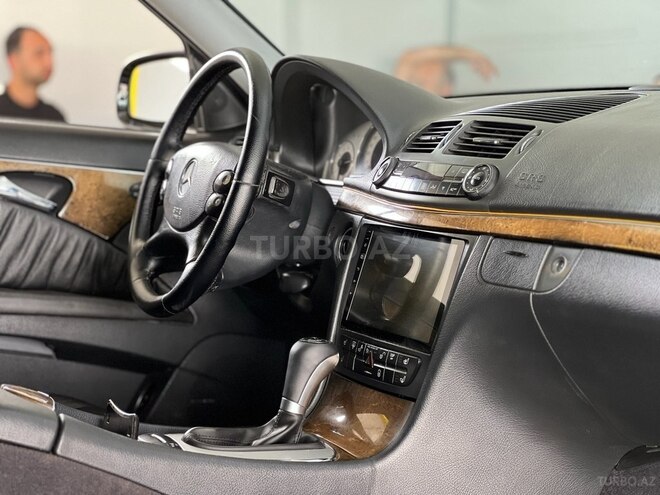 Mercedes E 350 2005, 305,000 km - 3.5 l - Bakı
