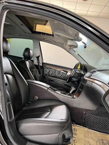 Mercedes E 350 2005, 305,000 km - 3.5 l - Bakı