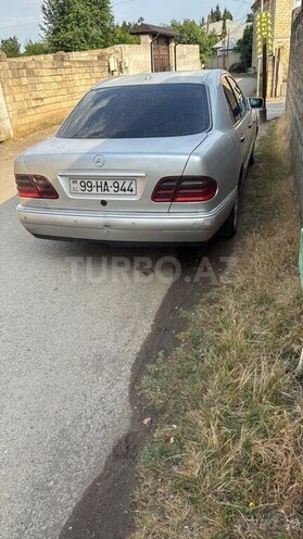 Mercedes E 220 d 1999, 420,000 km - 2.2 l - Masallı