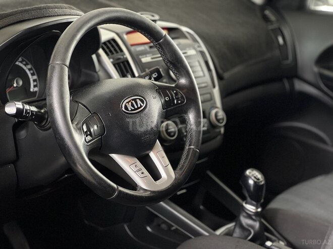 Kia  2010, 348,000 km - 1.6 l - Bakı