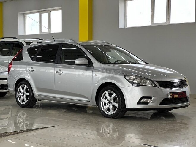 Kia  2010, 348,000 km - 1.6 l - Bakı