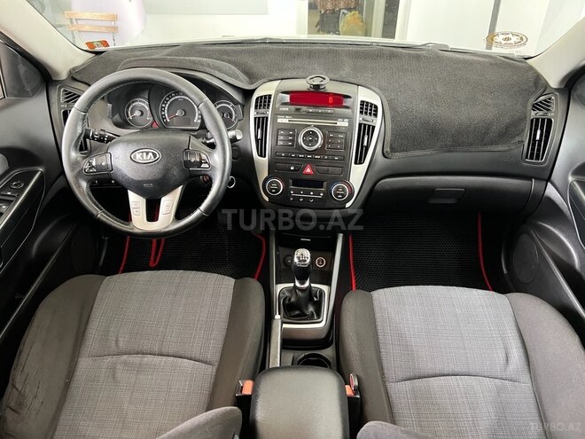 Kia  2010, 348,000 km - 1.6 l - Bakı
